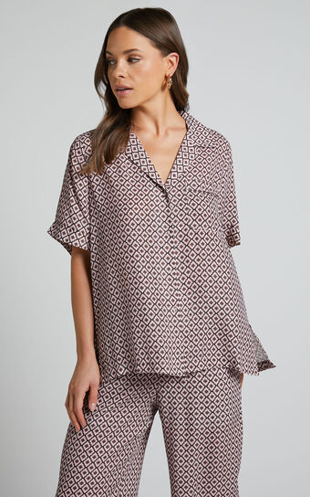 Brunita Shirt Relaxed Short Sleeve in Moroccan Geo Showpo Sale