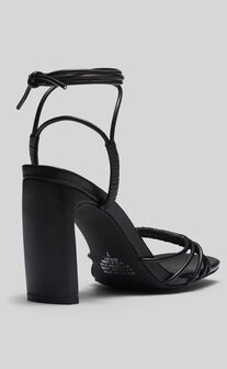 Therapy - Bexley Heels in Black