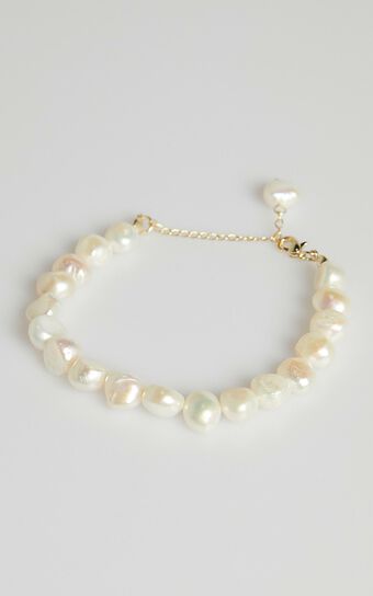 The Luckiest Bracelet in Pearl