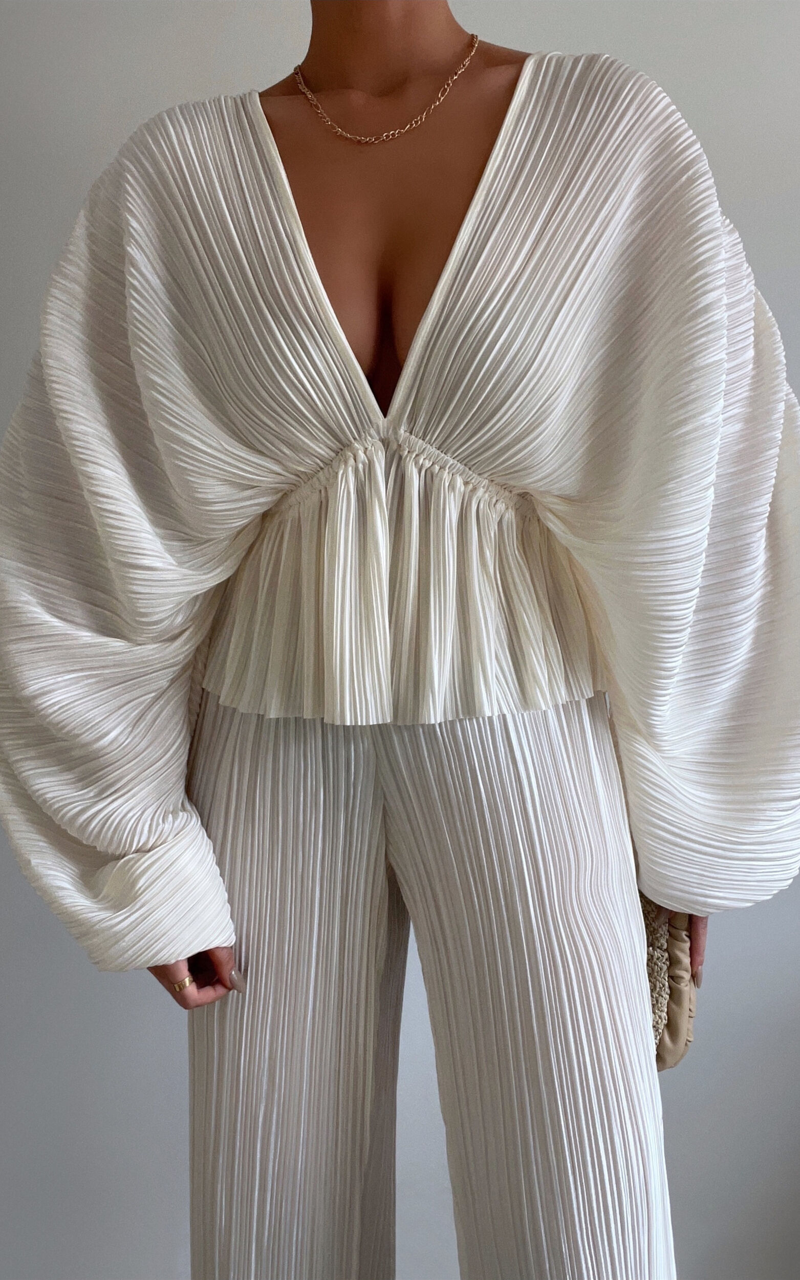 Wiluna Top - Balloon Sleeve Plisse Top in Cream - 04, CRE2