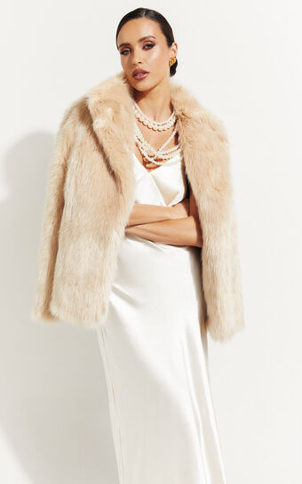Lioness - Bada Bing Faux Fur in Beige