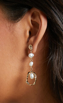 Kheya Earrings - Pearl Drop Earrings in Gold