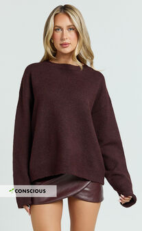 Amanda Top - Crew Neck Long Sleeve Knit Sweater in Burgundy