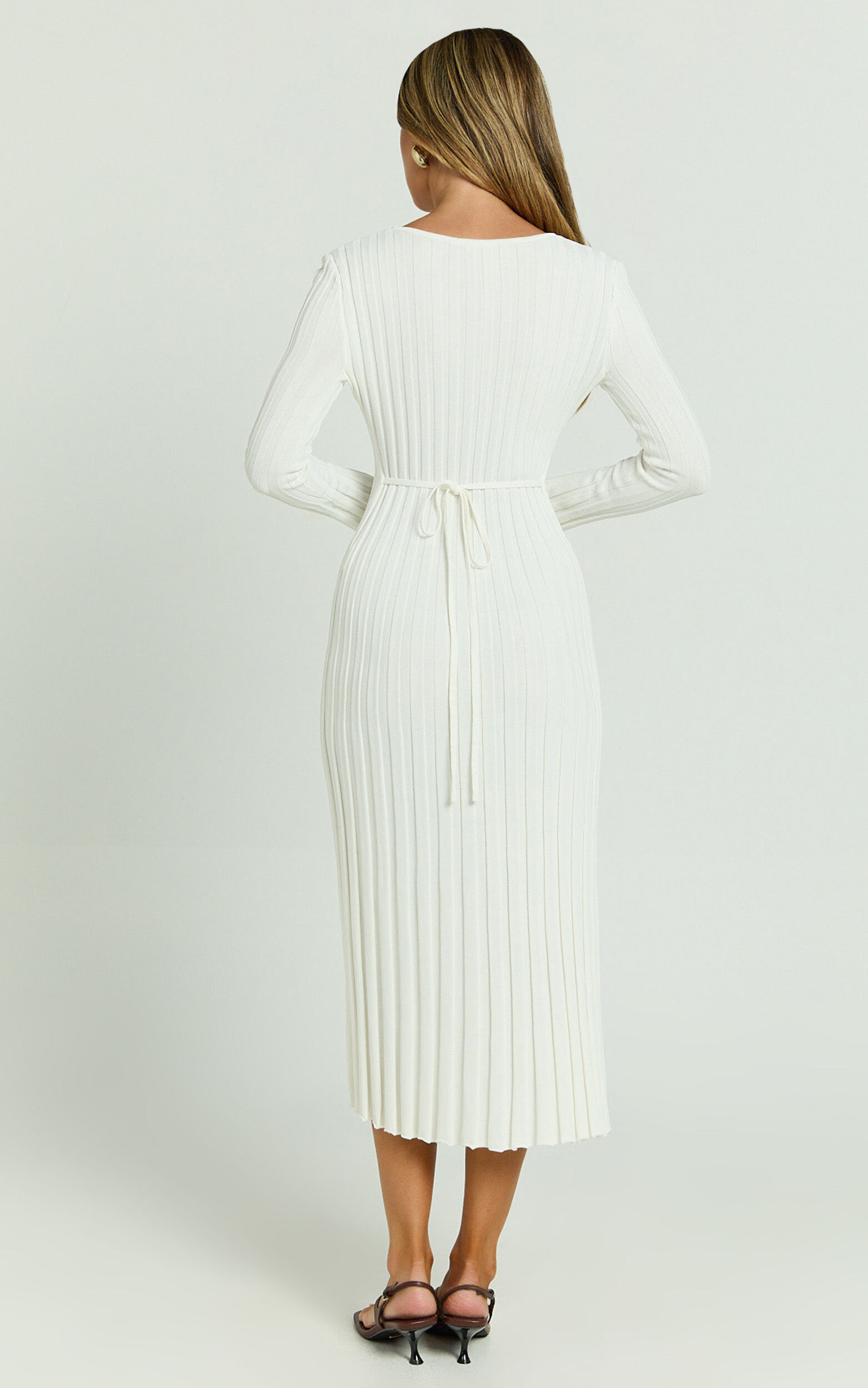 Ivory midi dress with sleeves best sale