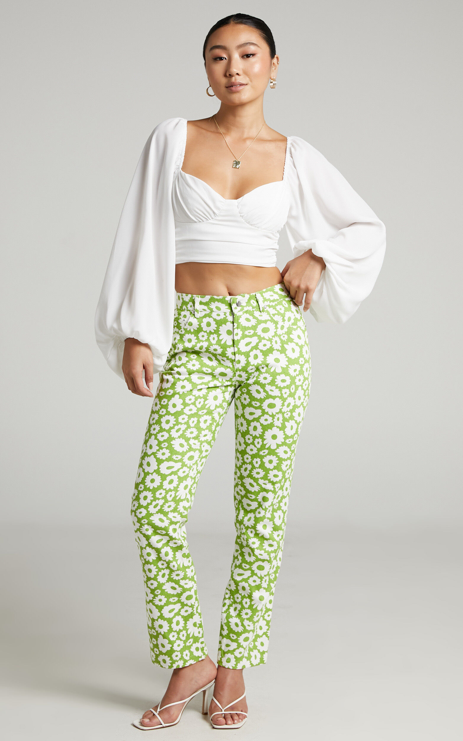 Zabee Jeans - Mid Rise Drill Denim Jeans in Ditsy Floral - 04, WHT1