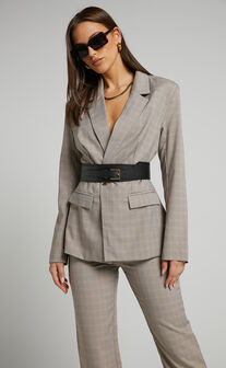Khizza Blazer - Tailored Blazer in Brown and Pink Check