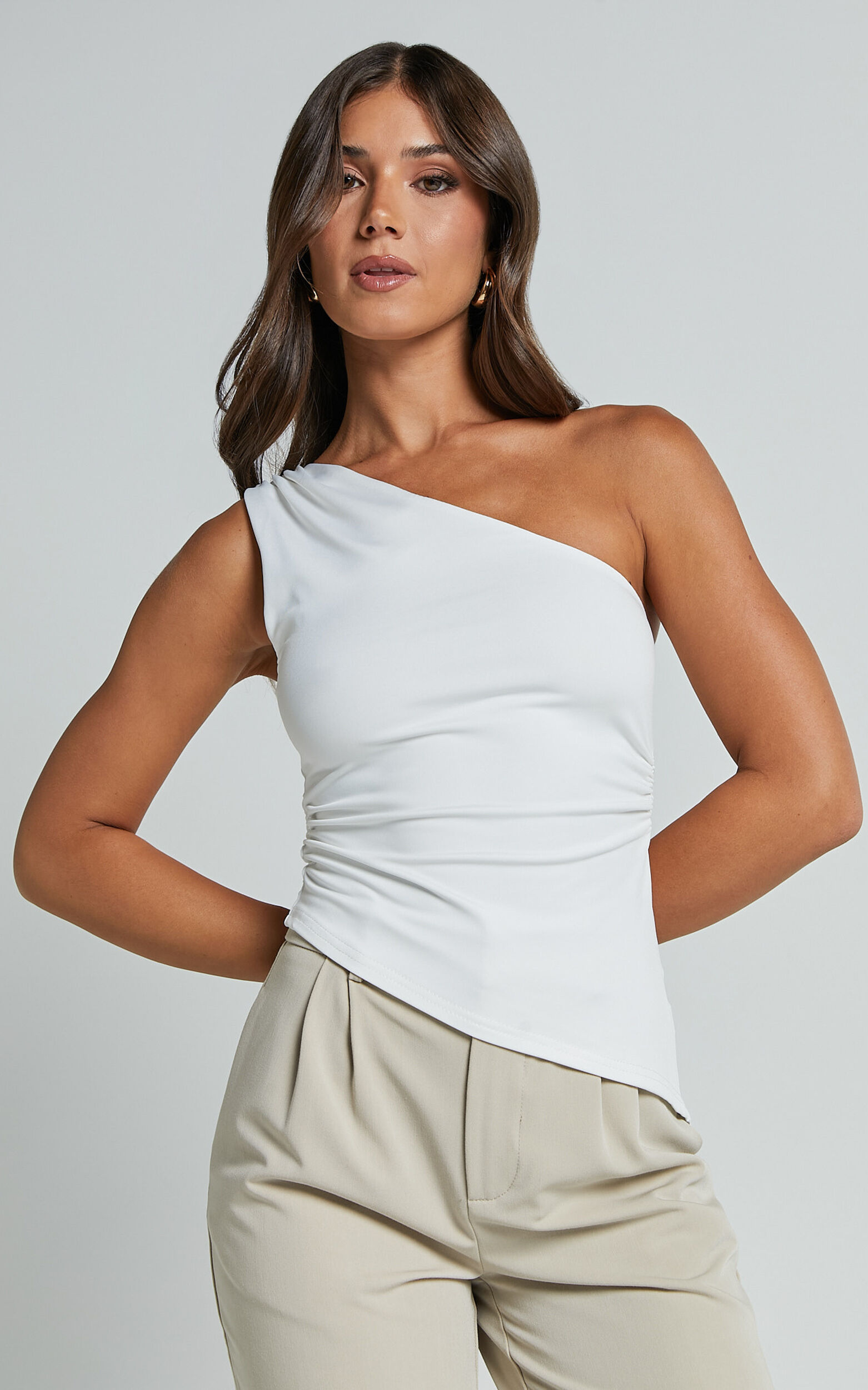 売れ筋商品|||マルコポーロ Tシャツ レディース トップス ASYMMETRIC ONE SHOULDER - Top - white Maria Top - One Shoulder Asymmetrical Top in White | Showpo USA
