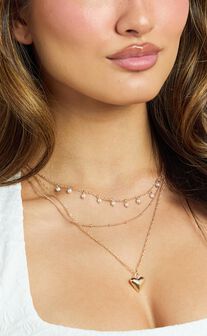 Felicity Necklace - Layered Heart Pendant Necklace in Gold