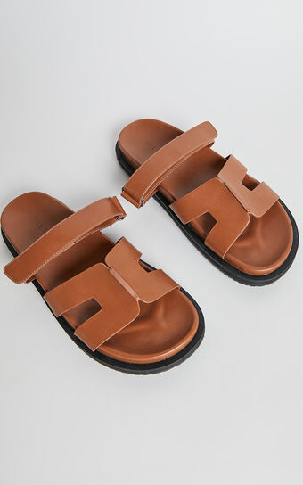 Billini - Theon Slides in Tan