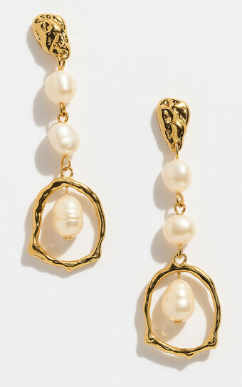 Kheya Earrings - Pearl Drop Earrings in Gold