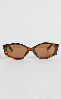 Keisha Sunglasses - Wide Rim Sunglasses in Tort
