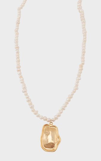 Jolie & Deen - Martina Pearl Necklace in Gold