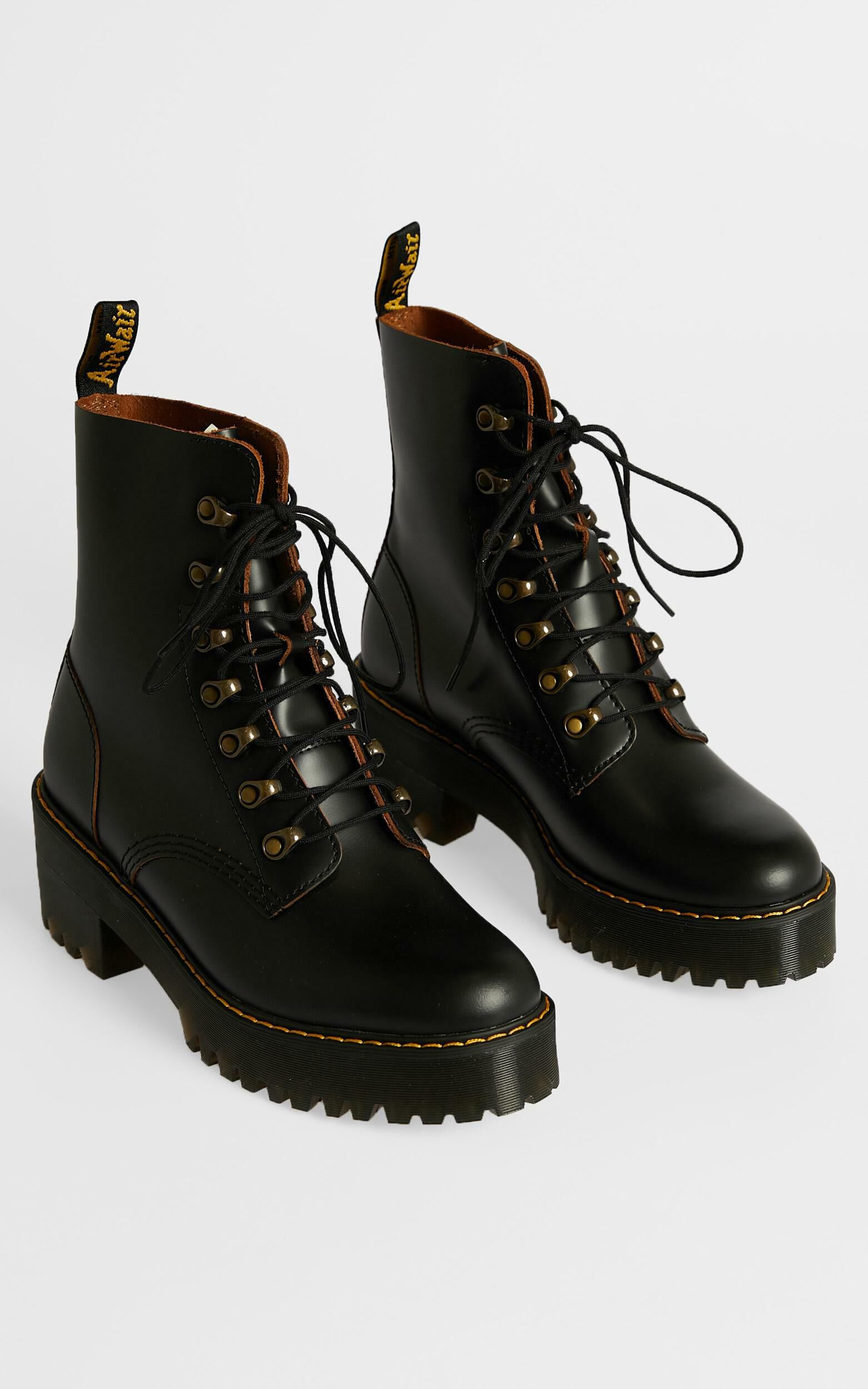 Leona doc shop martens black