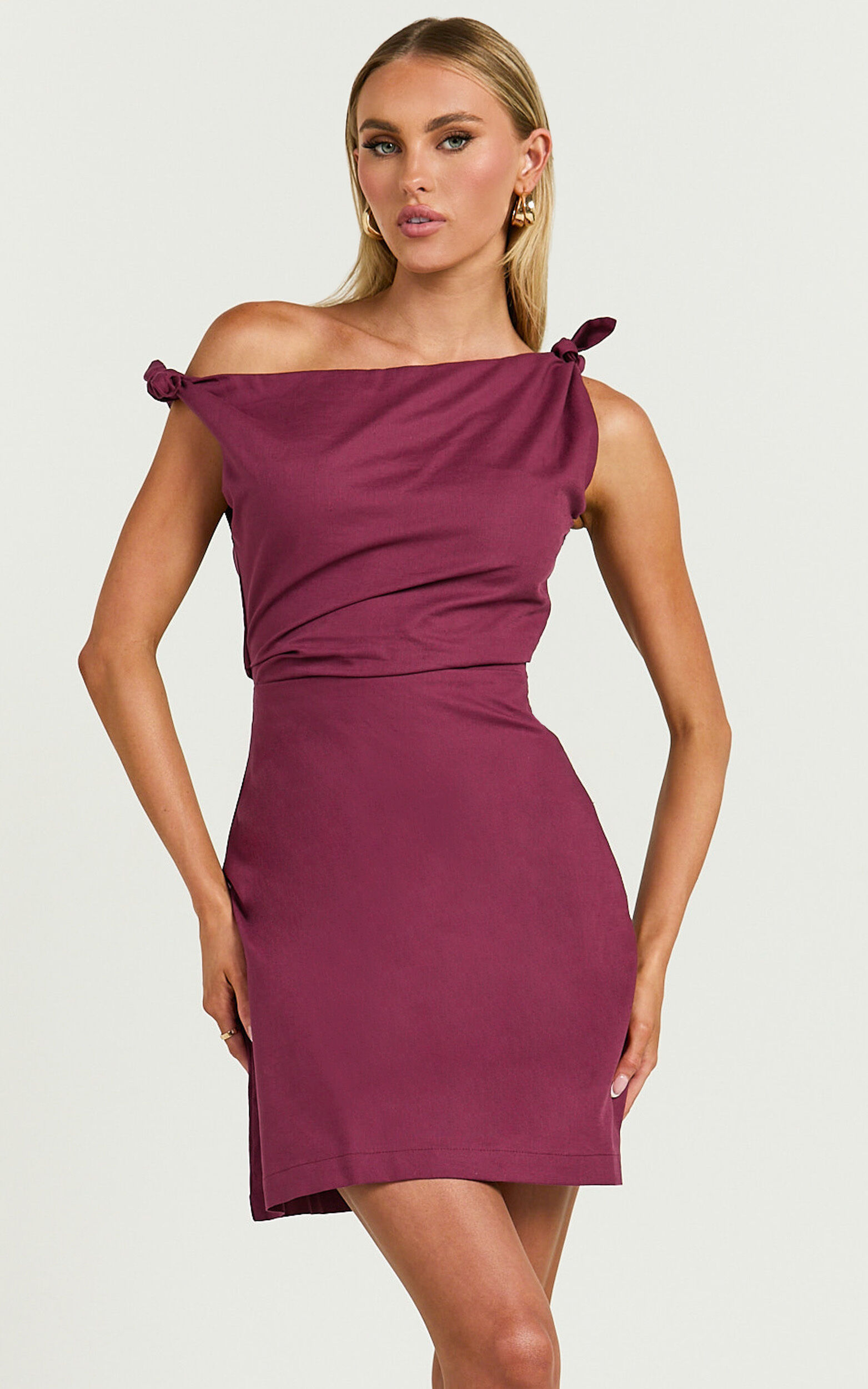 Jeofina Mini Dress - Off The Shoulder Linen Look Dress in Merlot | Showpo