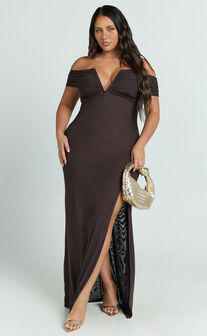 Alessia Maxi Dress - Off Shoulder Ruched Bodycon Dress in Chocolate