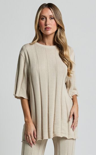 Alda Top - Oversized Relaxed Crew Neck Knit Top in Cream