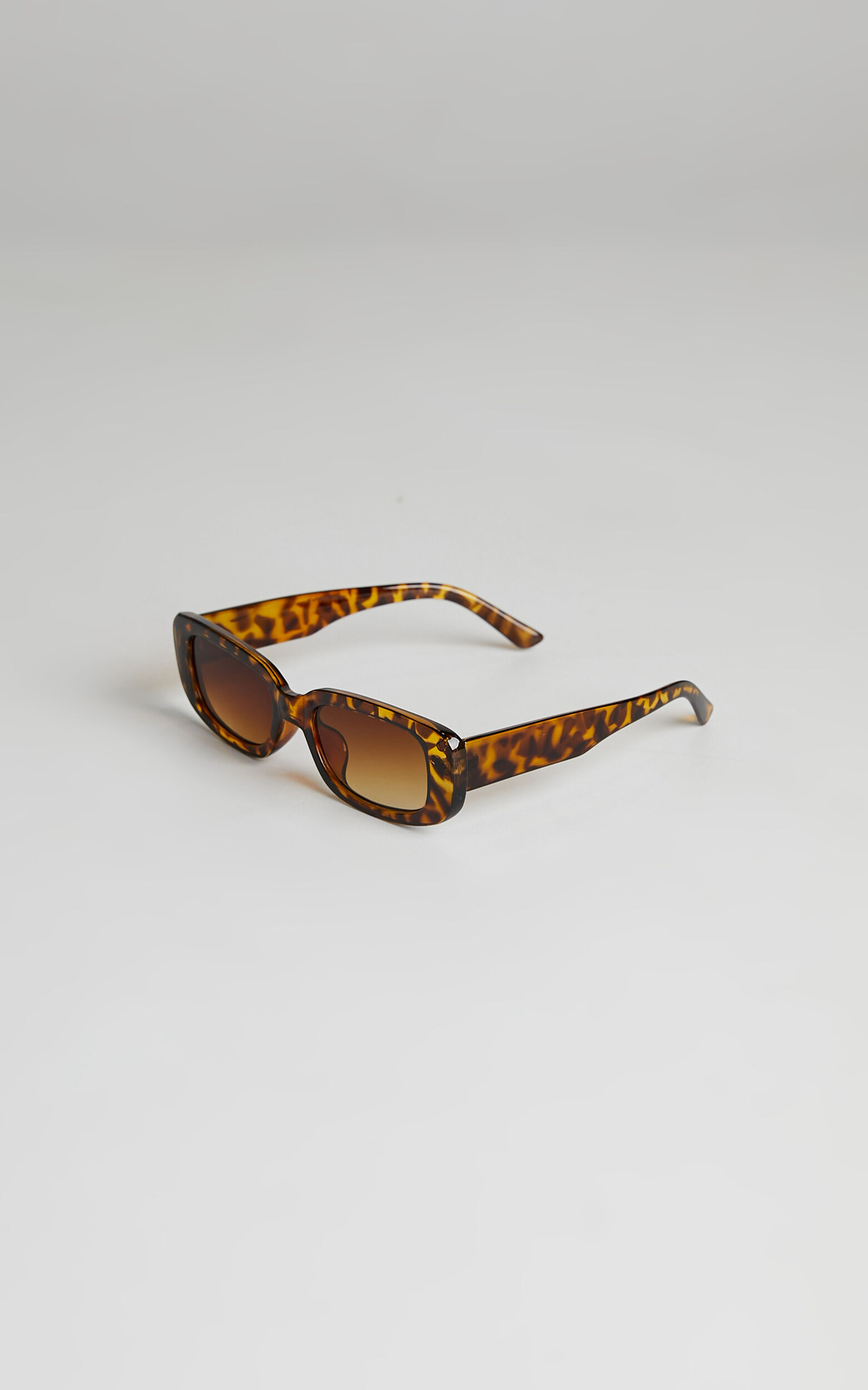 Rectangle discount tortoiseshell sunglasses