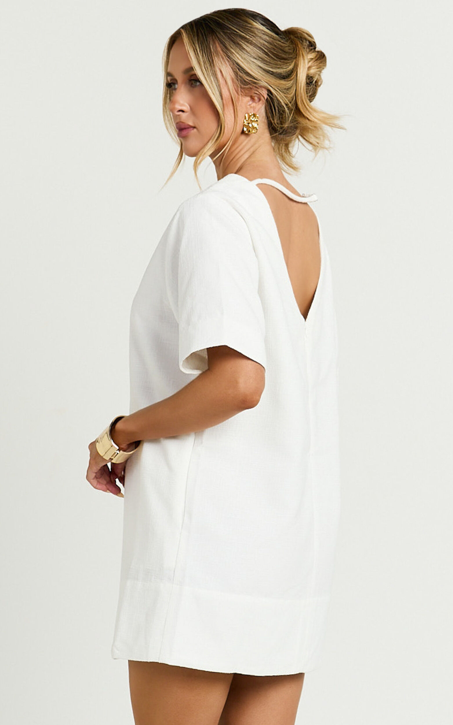 Shannon Mini Dress Texture Tie Back Shift Dress in White