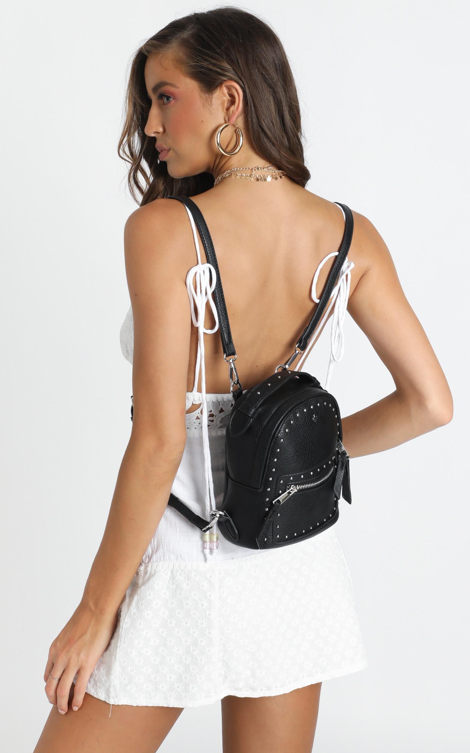 Peta & jain hotsell zoe backpack black croc