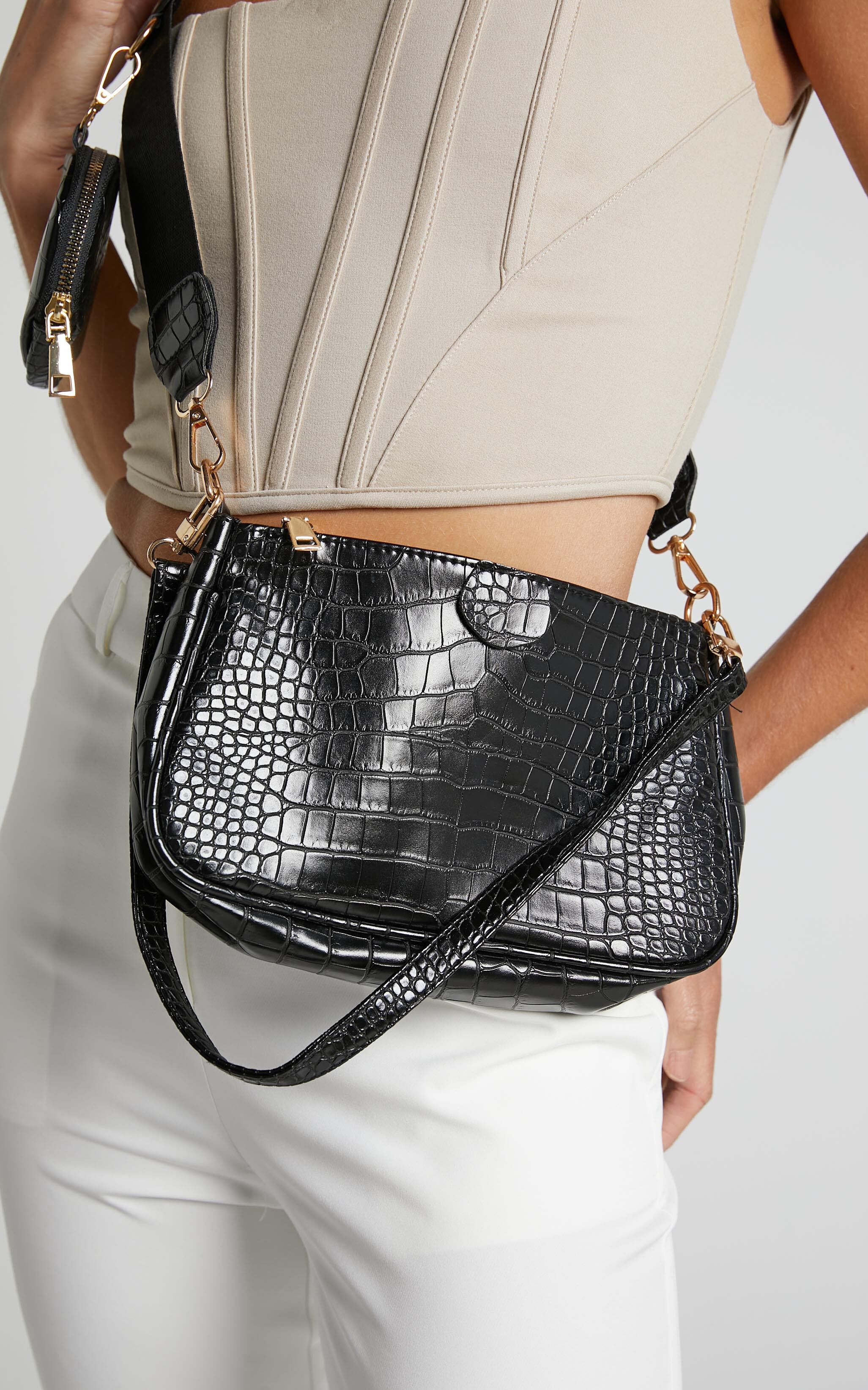 Black snakeskin sale crossbody bag