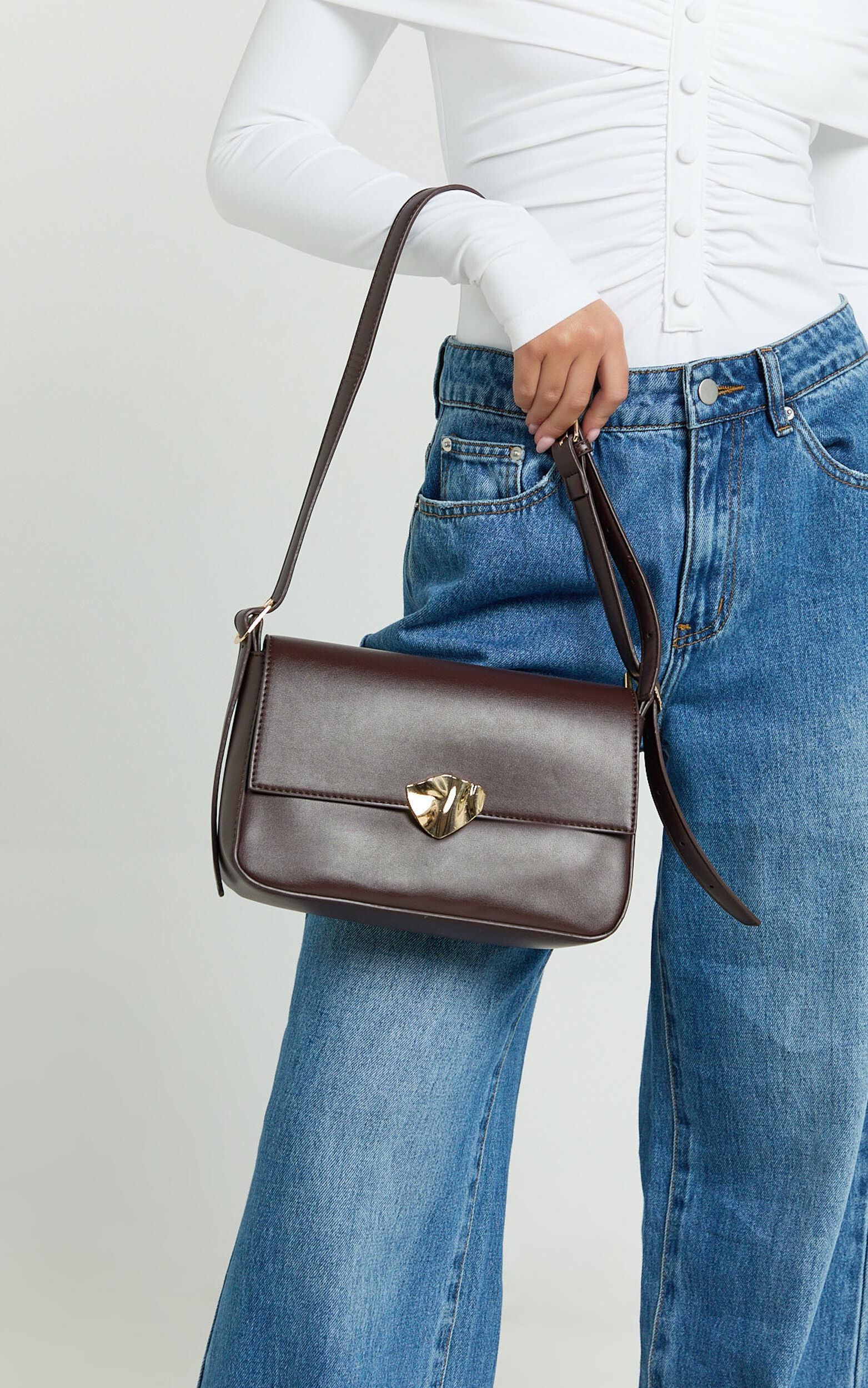 Leauna Bag - Hardware Detail Shoulder Bag in Brown - NoSize, BRN1