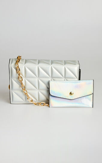 Nouver Chain Strap Quilted Shoulder Bag And Mini Coin Purse in Silver