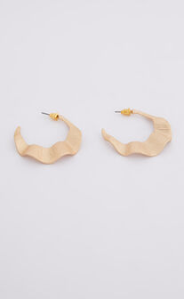 Celynna Earrings - Wavy Half Hoop Earrings in Gold