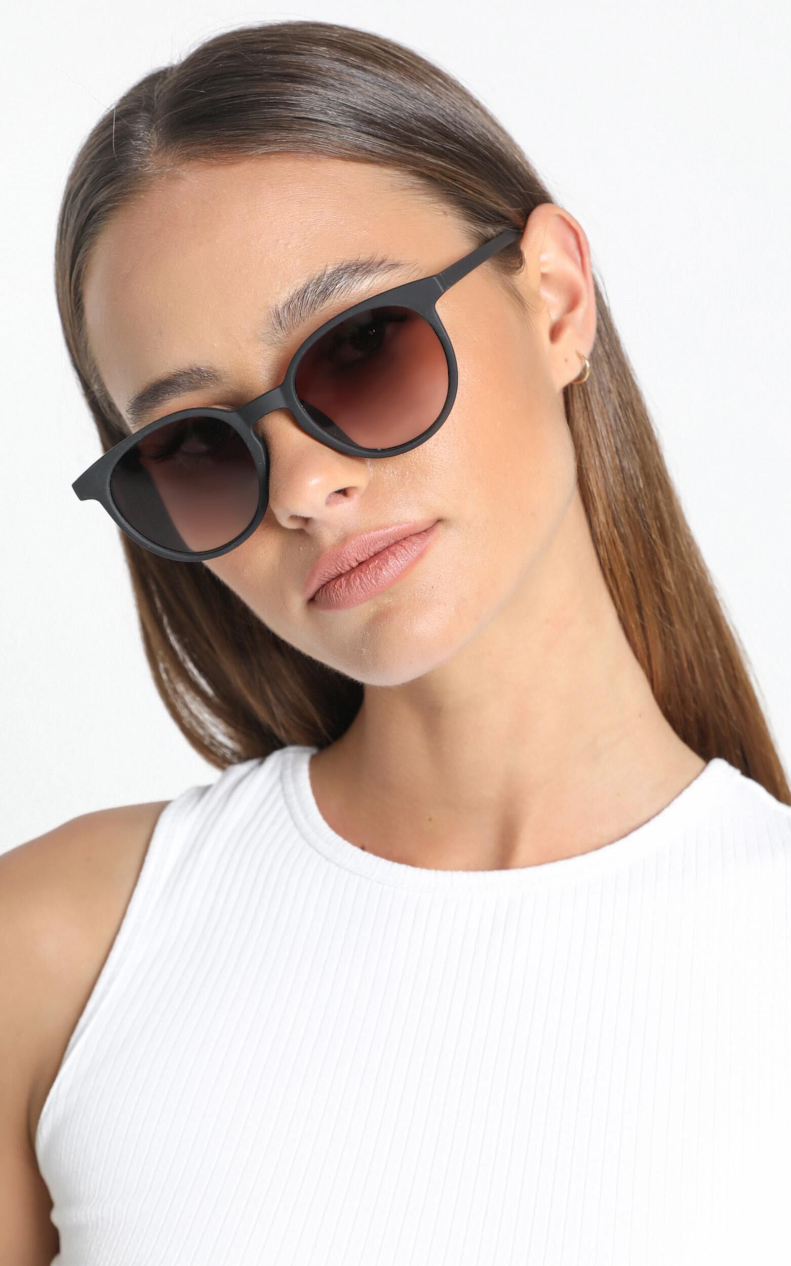 Minkpink sunglasses 2025