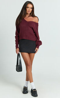 Tiana Sweater - V Neck Long Sleeve Knit Sweater in Burgundy