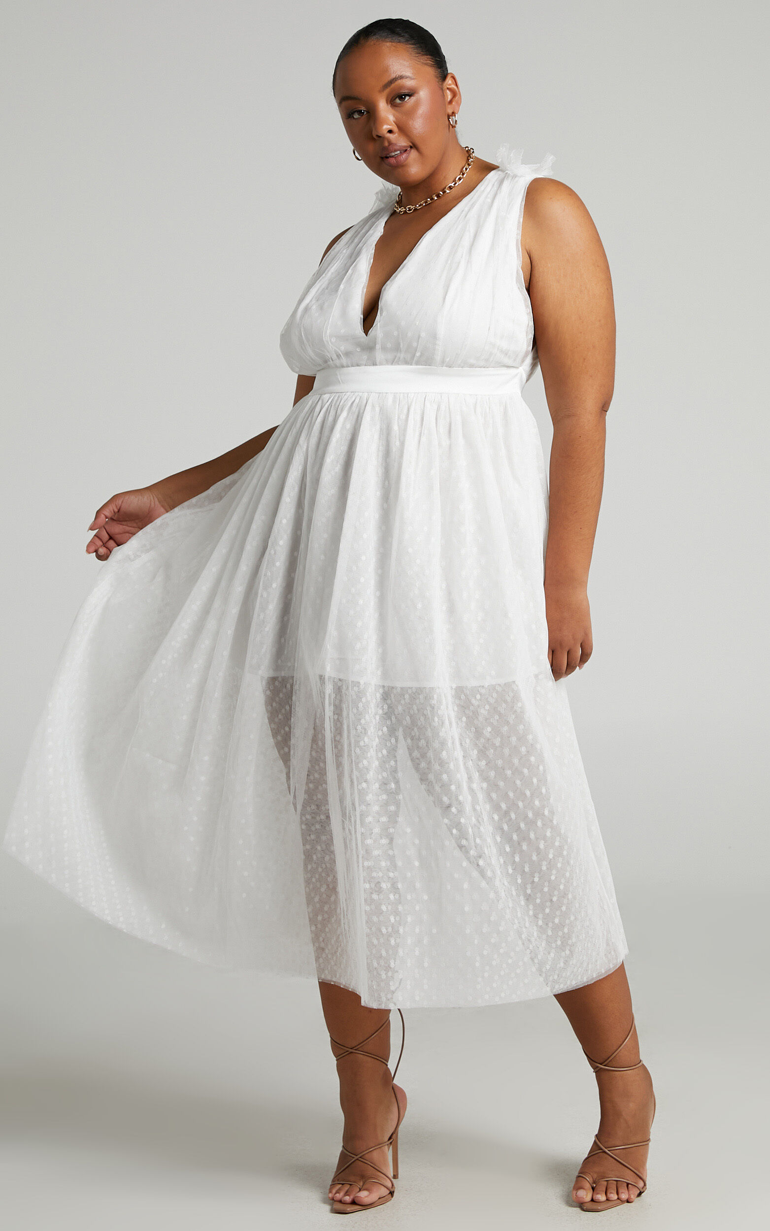 White maxi dress deals tulle