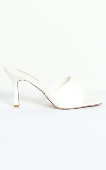 Billini - Stormi Heels in White