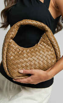 Cairo Bag - Quilted Shoulder Bag in Brown