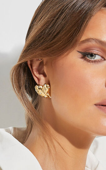 Lily Earrings - Heart Shaped Diamante Detailed Earrings in Gold