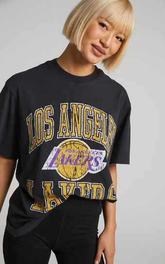 Mitchell & Ness - LA Lakers Vintage Ivy Arch Tee in Faded Black