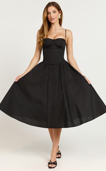 April Midi Dress - Sweetheart Wide Pleated Dress in Black