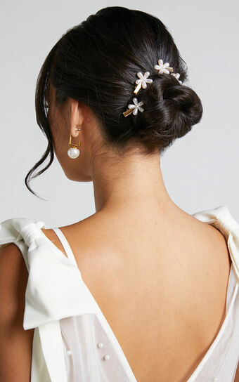 Lydina Pearl Flower Hair Clips - Pack of 5 in Pearl