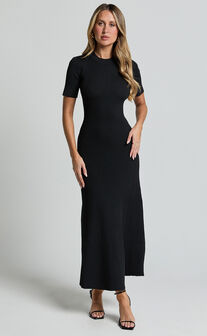 Lanie Midi Dress - Knitted Crew Neck Short Sleeve Dress in Black