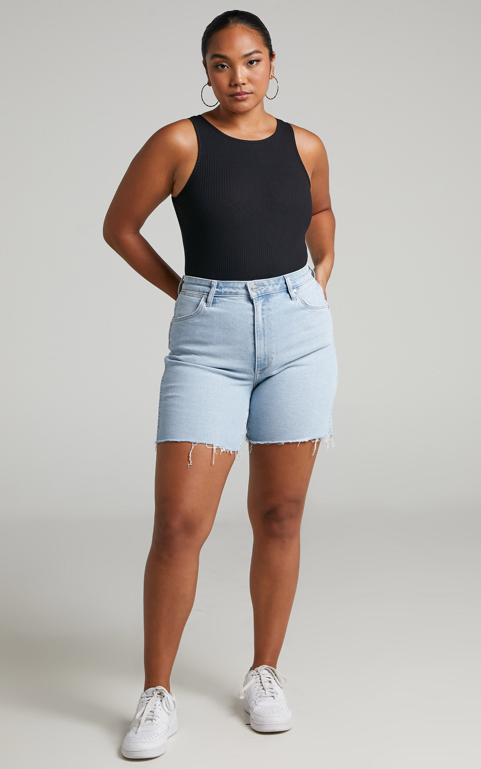 Wrangler tyler short deals