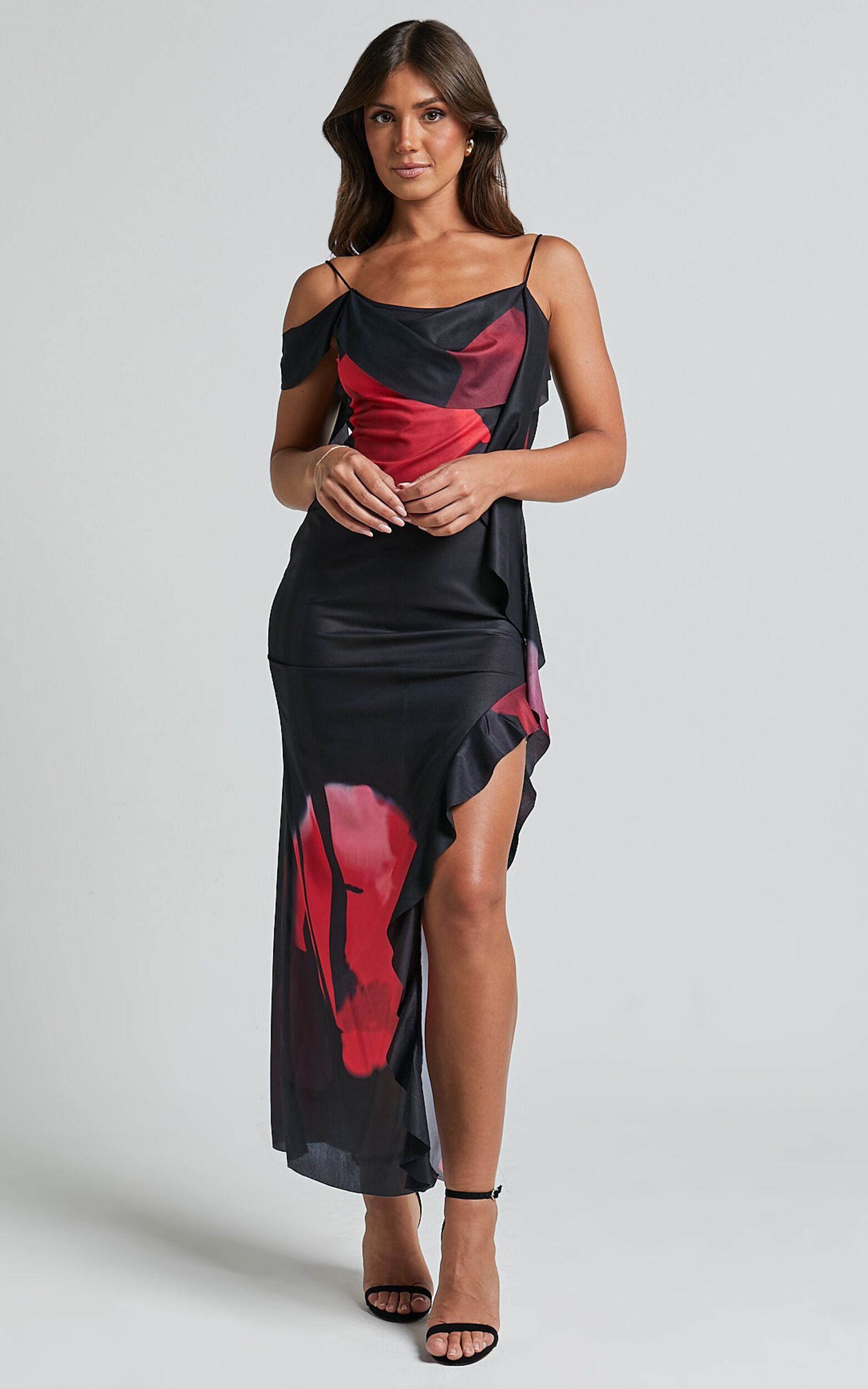 Daise Maxi Dress - Ruffle Detail Maxi Dress in Black and Red Floral - L, BLK1