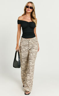 Lioness - Crue Off Shoulder Top in Onyx