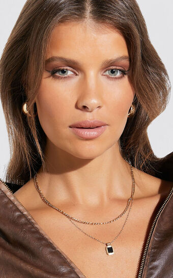 Odessa Necklace - Black Pendant Chain Layered Necklace in Gold