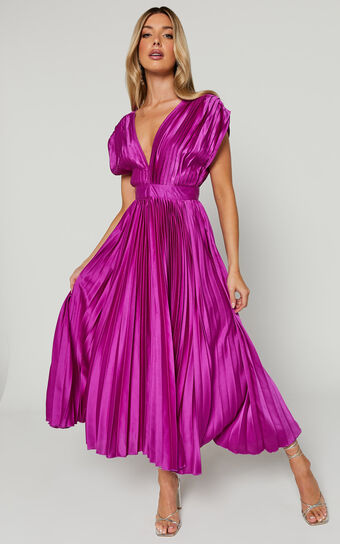 Della Midi Dress - Plunge Neck Short Sleeve Pleated Dress in Grape