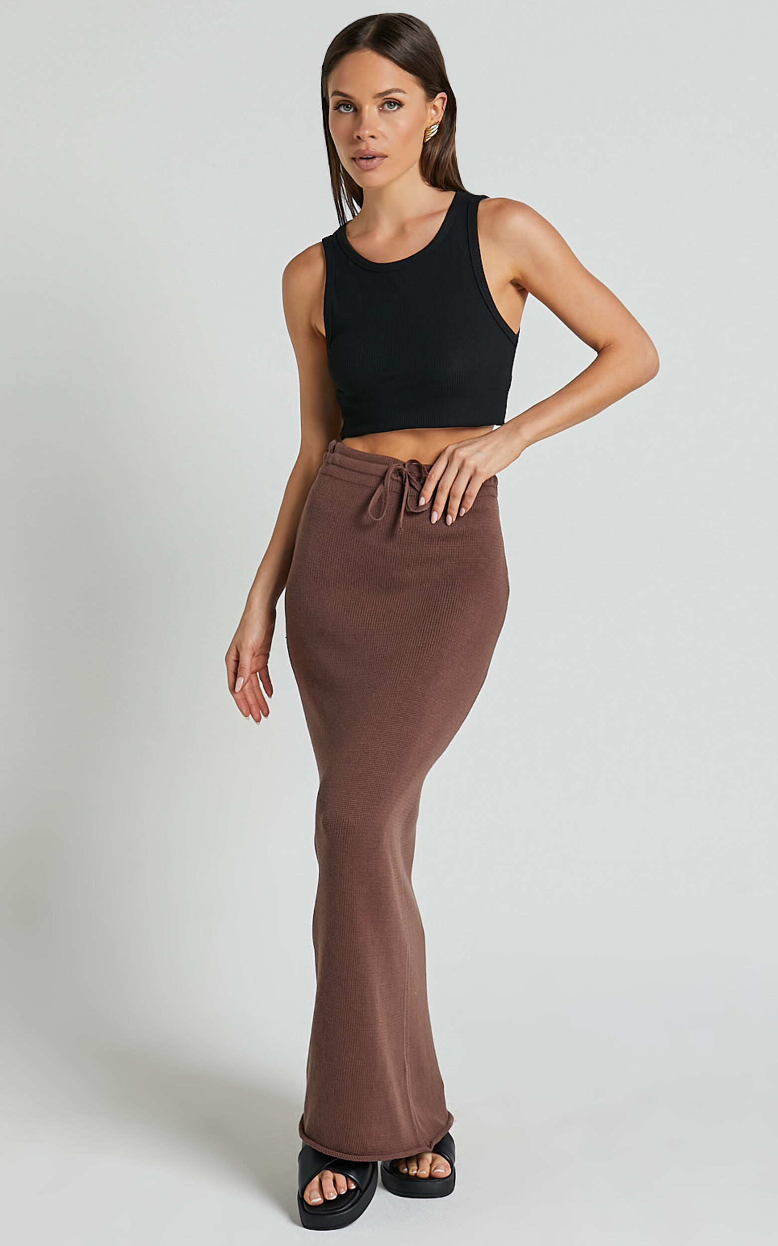 Drawstring long skirt outlet