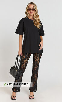 Prizza Top - Longline Boyfriend Tee Top in Black
