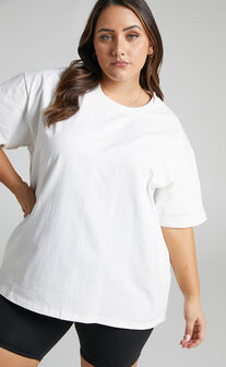 Prizza Top - Longlinge Boyfriend Tee Top in White