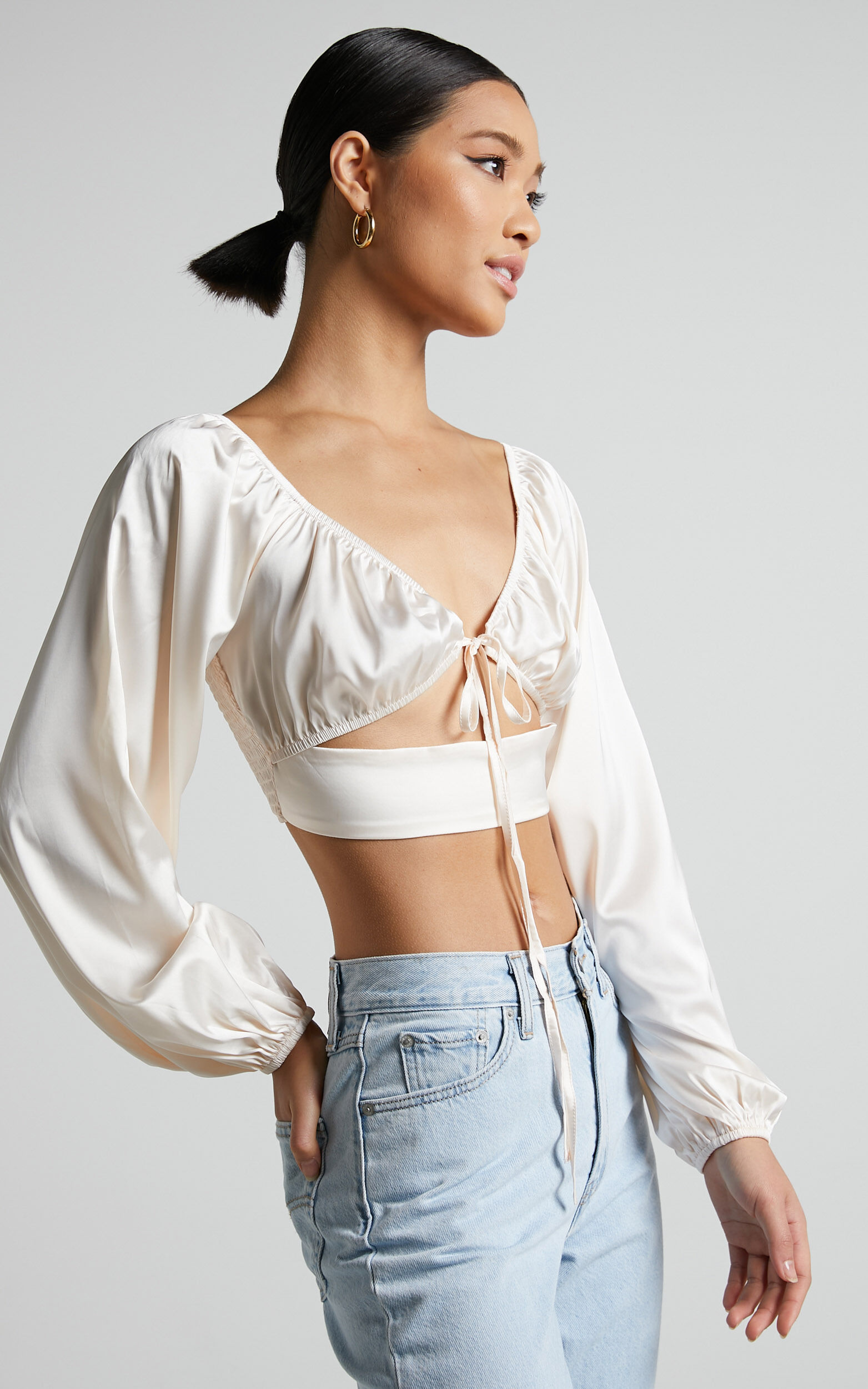 White top with long puff sleeves outlet