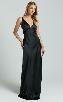 Anjorie Maxi Dress - Plunge Neck Wide Strap Sleeveless Slip in Black