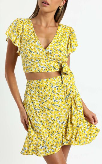 Karrie Two Piece Set in Yellow Floral