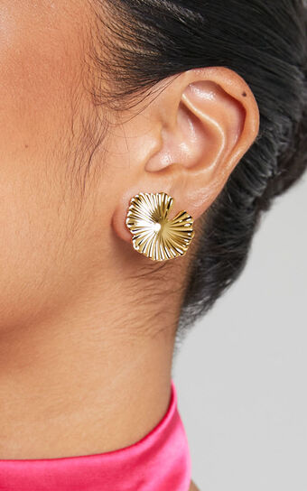Nevada Earrings in Gold
