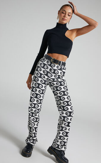 Illusions High Waisted  Printed Pants in Black/White